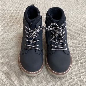 H&M “Welcome to Wild Falls” toddlers unisex boots